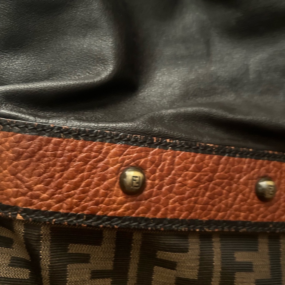 Fendi Vintage Palazzo Bucket Bag - Picture 6 of 12